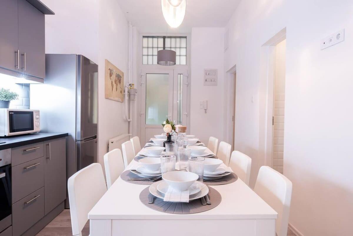 Central Brand New And Modern Apartment بودابست المظهر الخارجي الصورة