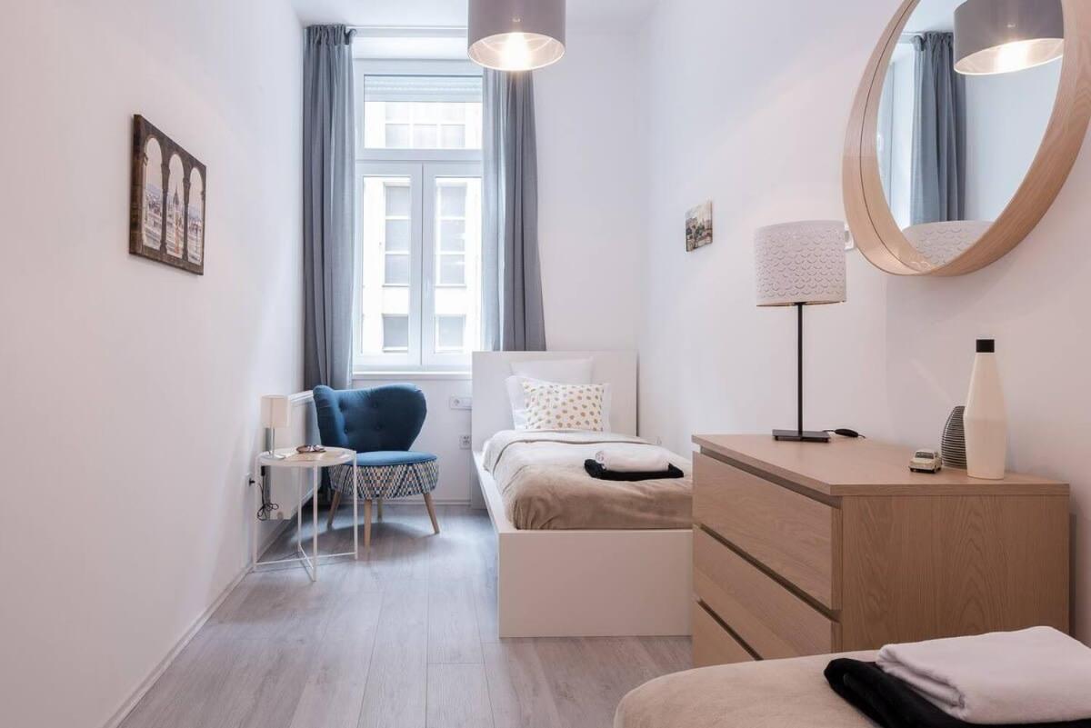 Central Brand New And Modern Apartment بودابست المظهر الخارجي الصورة