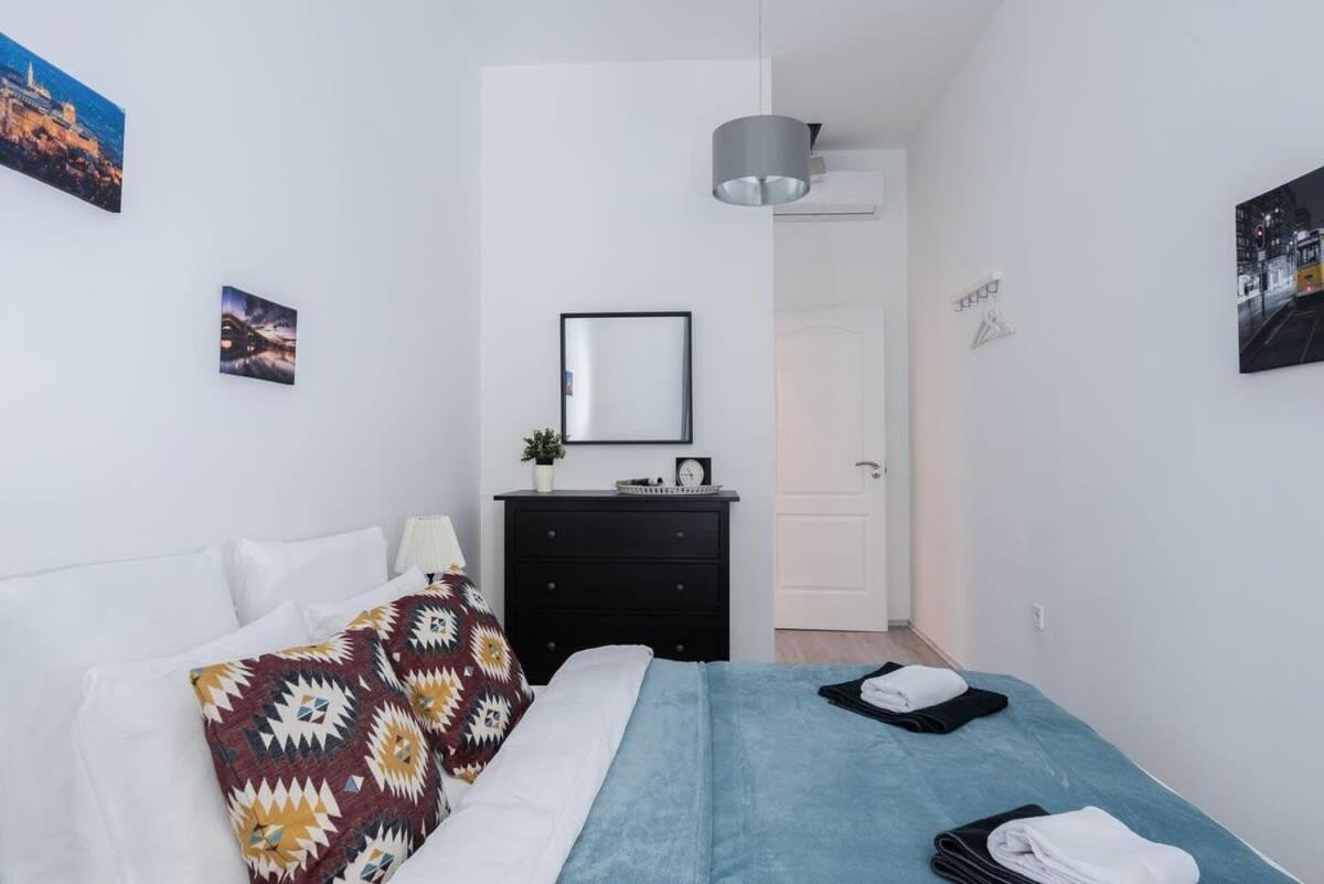 Central Brand New And Modern Apartment بودابست المظهر الخارجي الصورة