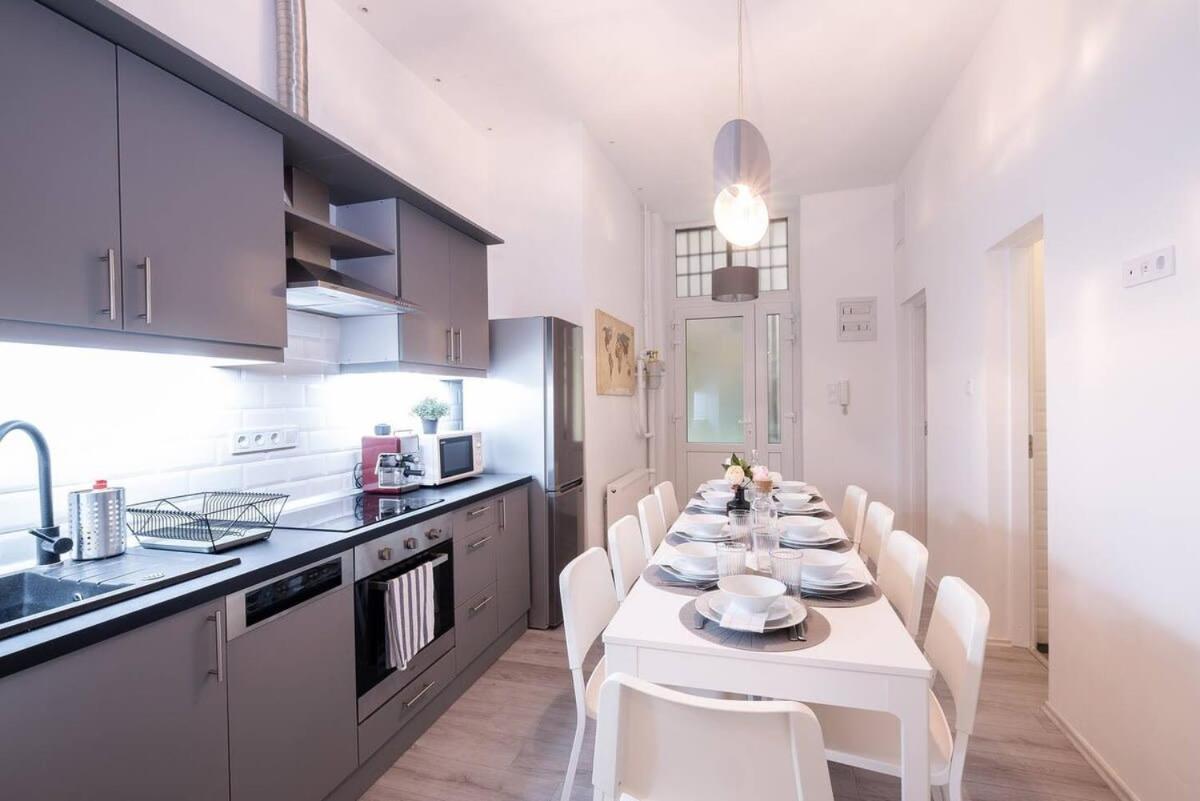 Central Brand New And Modern Apartment بودابست المظهر الخارجي الصورة
