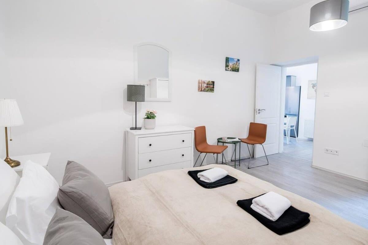 Central Brand New And Modern Apartment بودابست المظهر الخارجي الصورة